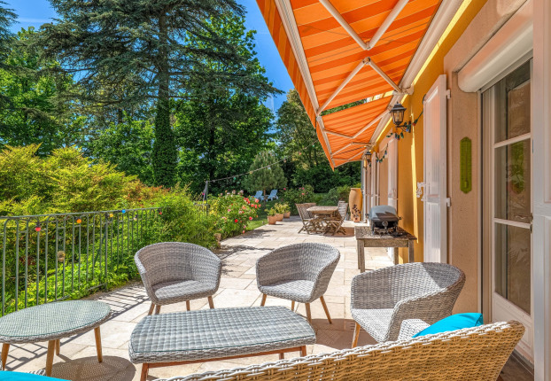 Maison 9 pièces 338 m² · à Sainte-Foy-lès-Lyon · 338 m² · 1 810 000 €
