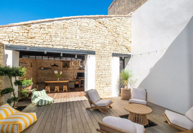 Maison 4 pièces 87 m² · à Sainte-Marie-de-Ré · 87 m² · 680 000 €