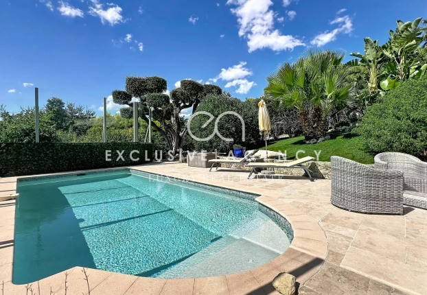 Appartement 7 pièces 198 m² · à Mougins · 198 m² · 1 590 000 €