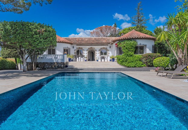 Maison 6 pièces 266 m² · à Mougins · 266 m² · 1 630 000 €