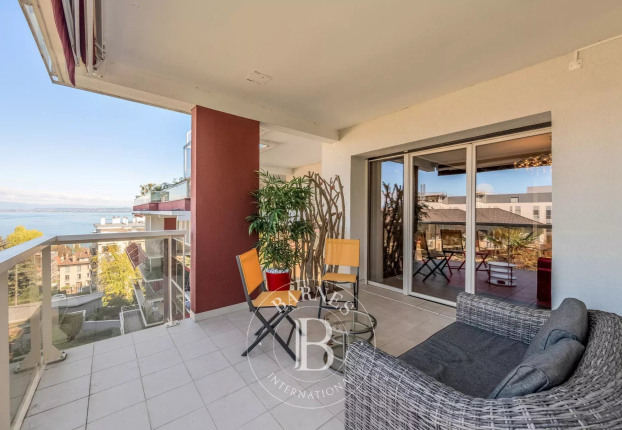 Appartement 4 pièces 111 m² · à Évian-les-Bains · 111 m² · 695 000 €