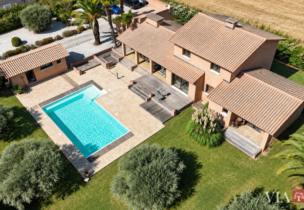 Maison 7 pièces 232 m² · à Lignan-sur-Orb · 232 m² · 895 000 €
