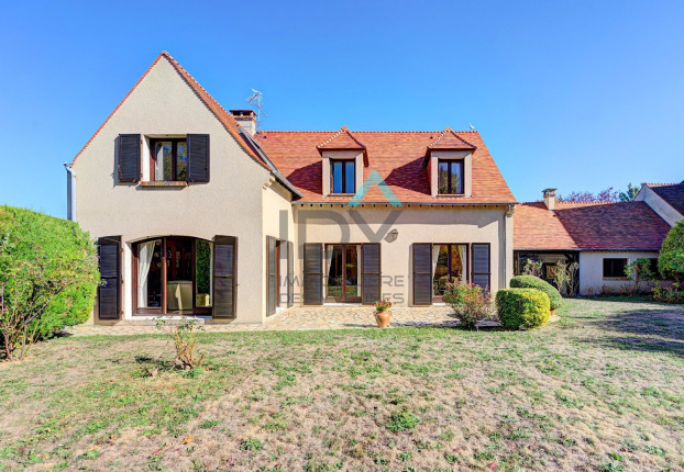 Maison 7 pièces 190 m² · à Saint-Germain-en-Laye · 190 m² · 1 250 000 €