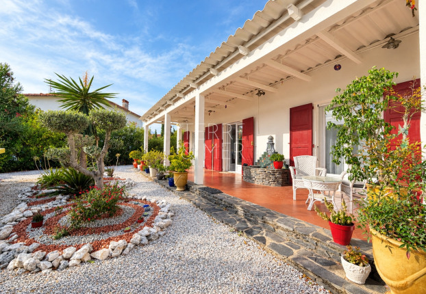 Maison 5 pièces 96 m² · à Saint-Cyprien · 96 m² · 669 000 €