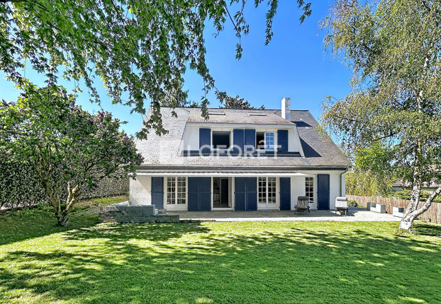 Maison 8 pièces 181 m² · à Orgeval · 181 m² · 890 000 €