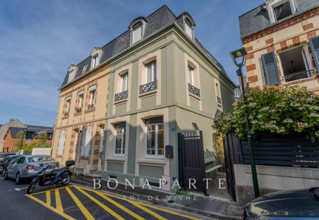 Maison 8 pièces 140 m² · à Villerville · 140 m² · 835 000 €