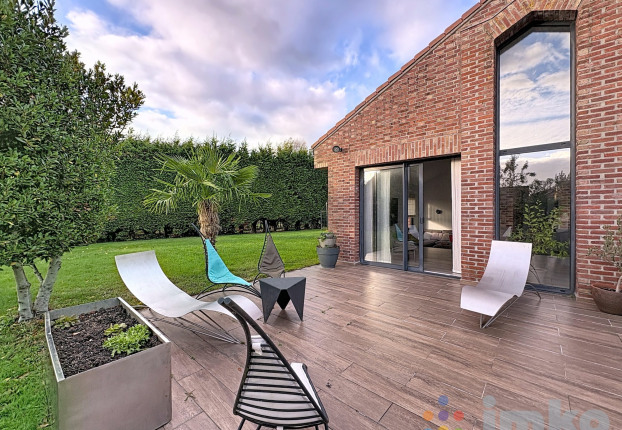 Maison 12 pièces 183 m² · à Frelinghien · 183 m² · 680 000 €