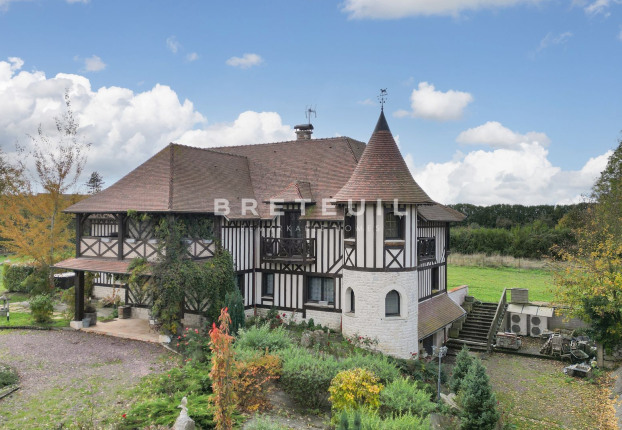 Maison 12 pièces 400 m² · à Englesqueville-en-Auge · 400 m² · 1 700 000 €