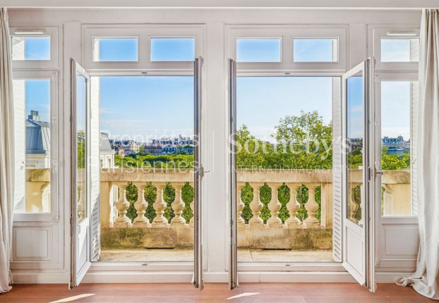Appartement 7 pièces 207 m² · à Gros Caillou, Paris 7ème · 207 m² · 6 000 000 €
