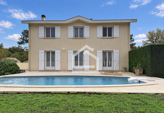 Maison 6 pièces 137 m² · à Saint-Médard-en-Jalles · 137 m² · 577 500 €