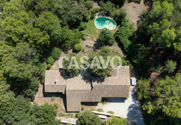 Maison 9 pièces 219 m² · à Aix-en-Provence · 219 m² · 1 585 000 €