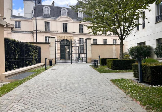 Appartement 3 pièces 92 m² · à Paris 7ème · 92 m² · 2 080 000 €