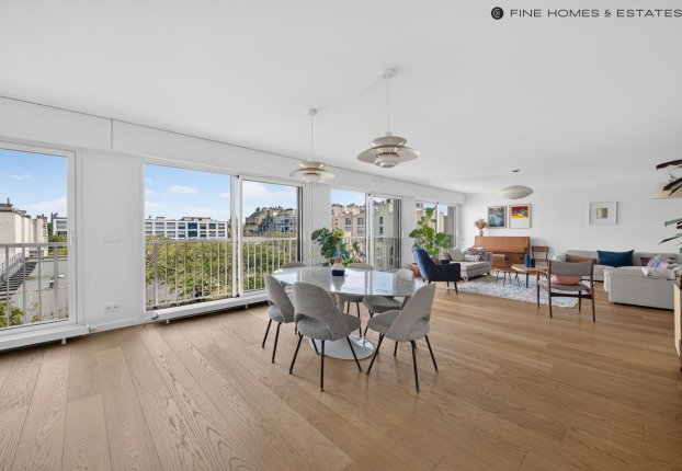 Appartement 6 pièces 154 m² · à Paris 6ème · 153,7 m² · 3 900 000 €