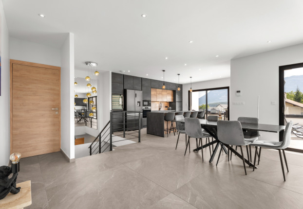 Maison 6 pièces 160 m² · à La Motte-Servolex · 160 m² · 873 000 €