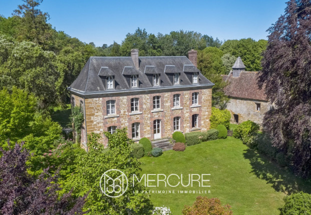 Maison 20 pièces 1100 m² · à Vimoutiers · 1 100 m² · 1 200 000 €