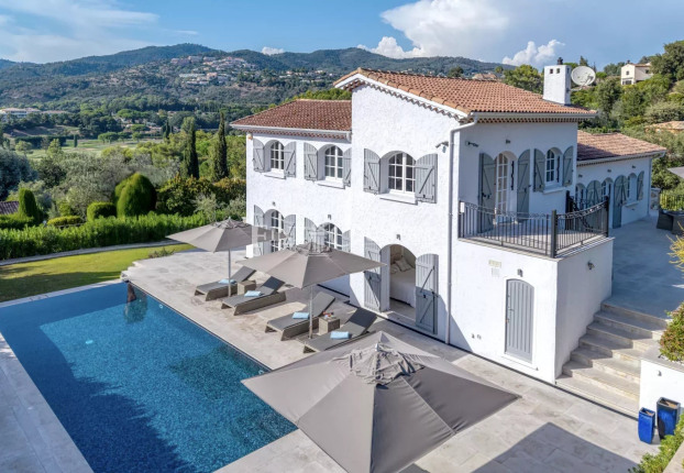 Maison 7 pièces 200 m² · à Mandelieu-la-Napoule · 200 m² · 1 875 000 €