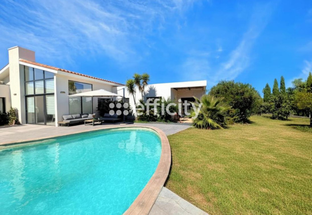 Maison 6 pièces 264 m² · à Perpignan · 264 m² · 949 000 €