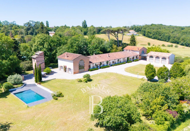 Maison 10 pièces 718 m² · à Toulouse · 718 m² · 1 895 000 €