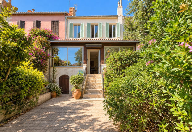 Maison 5 pièces 155 m² · à Saint Barnabé, Marseille 12ème · 155 m² · 650 000 €