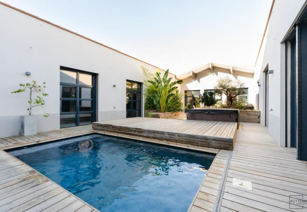 Maison 9 pièces 350 m² · à Narbonne · 350 m² · 1 199 500 €
