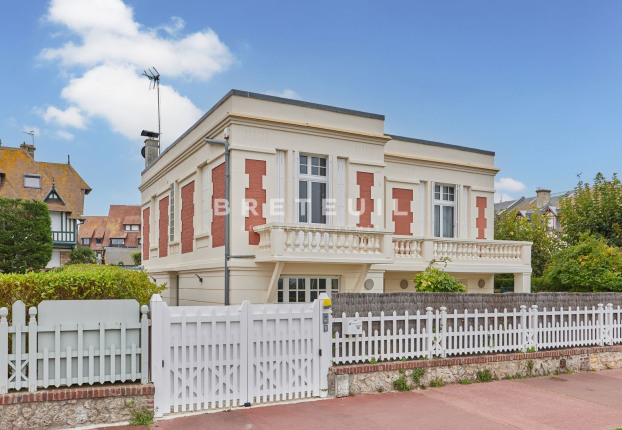 Maison 6 pièces 240 m² · à Deauville · 240 m² · 3 150 000 €