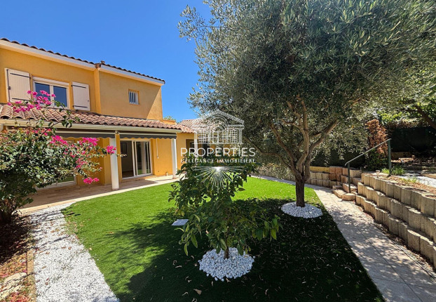Maison 4 pièces 95 m² · à Bormes les Mimosas · 95 m² · 795 000 €