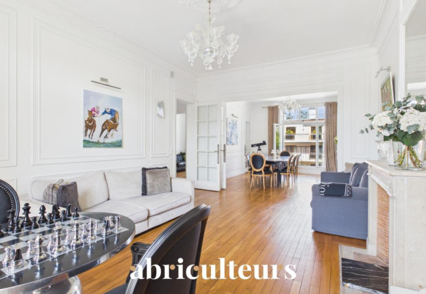 Appartement 7 pièces 189 m² · à Saint-Mandé · 189 m² · 1 895 000 €