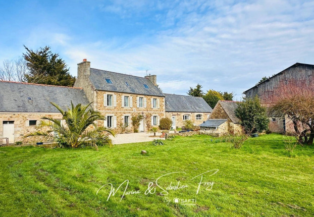 Maison 11 pièces 300 m² · à Louannec · 300 m² · 830 000 €
