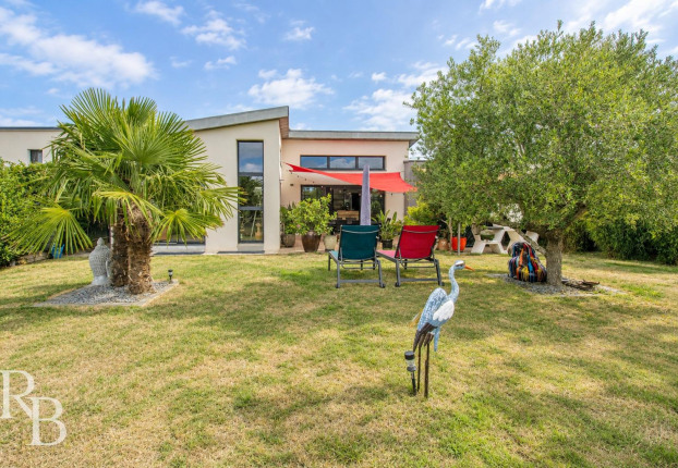 Maison 4 pièces 146 m² · à Theix-Noyalo · 146 m² · 677 300 €