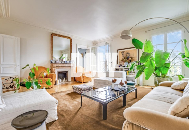 Appartement 5 pièces 120 m² · à Chateau d'Eau-Lancry, Paris 10ème · 120 m² · 1 350 000 €
