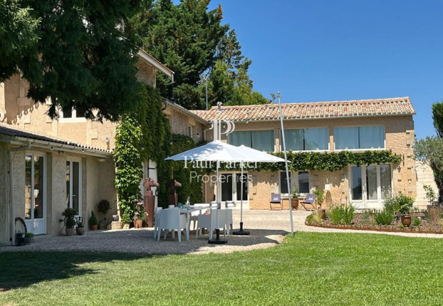Maison 8 pièces 306 m² · à La Réole · 306 m² · 730 000 €