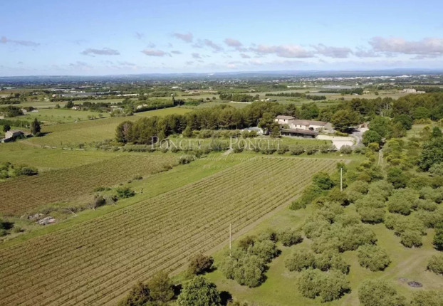 Maison 2 pièces 350 m² · à Loriol-du-Comtat · 350 m² · 3 900 000 €