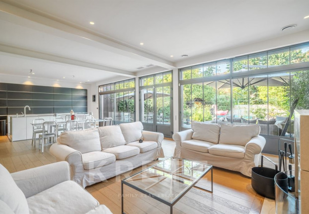 Maison 10 pièces 390 m² · à Caudéran-Barrière Judaïque, Bordeaux · 390 m² · 2 400 000 €