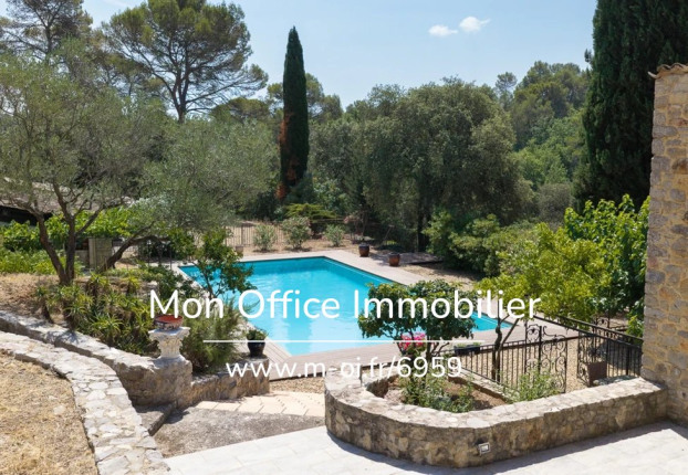 Maison 7 pièces 412 m² · à Le Thoronet · 412 m² · 3 650 000 €