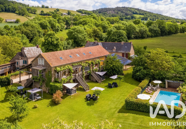 Maison 7 pièces 453 m² · à Bournazel · 453 m² · 838 000 €