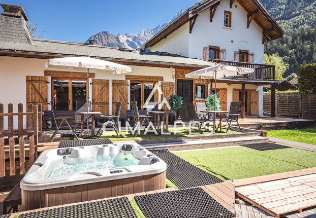 Maison 12 pièces 225 m² · à Chamonix-Mont-Blanc · 225,5 m² · 2 790 000 €