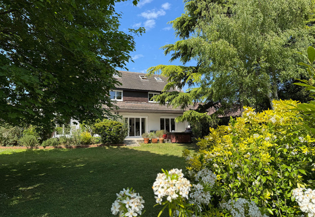 Maison 10 pièces 240 m² · à Chavenay · 240 m² · 995 000 €
