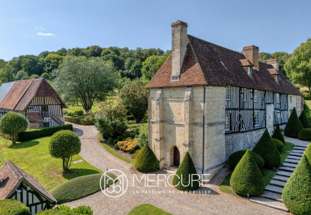 Maison 11 pièces 480 m² · à Livarot · 480 m² · 2 750 000 €