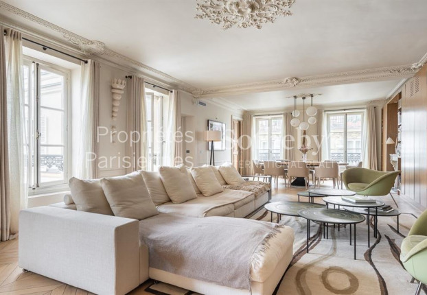 Appartement 5 pièces 148 m² · à Saint Thomas d'Aquin, Paris 7ème · 148 m² · 3 050 000 €