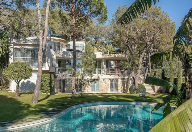 Maison 2 pièces 446 m² · à Saint-Jean-Cap-Ferrat · 446 m² · 15 000 000 €