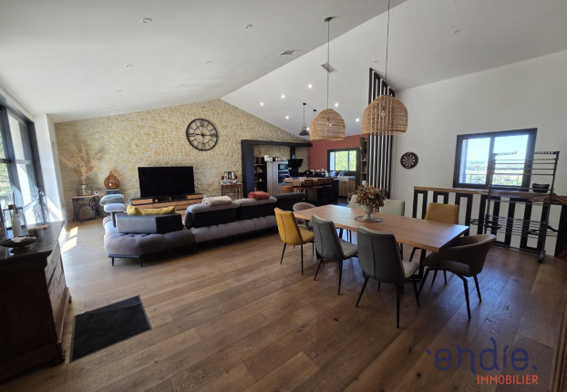 Maison 7 pièces 239 m² · à Mas-Saintes-Puelles · 239 m² · 549 000 €