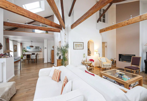 Appartement 8 pièces 245 m² · à Levallois-Perret · 245 m² · 1 850 000 €