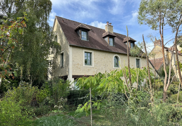 Maison 8 pièces 171 m² · à Mortagne-au-Perche · 171 m² · 495 000 €