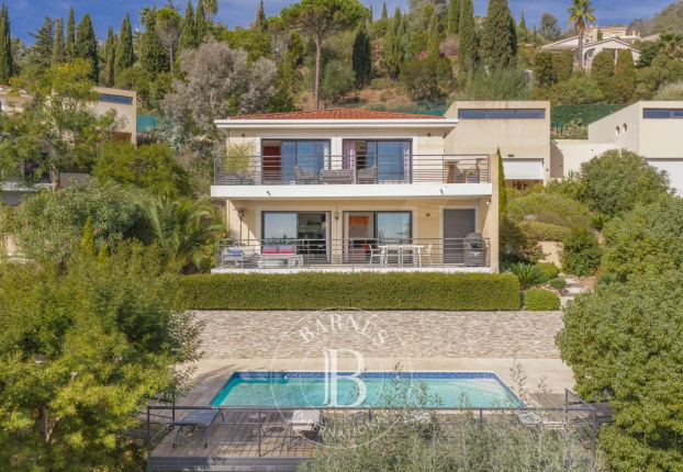 Maison 6 pièces 203 m² · à Mandelieu-la-Napoule · 203,4 m² · 1 850 000 €