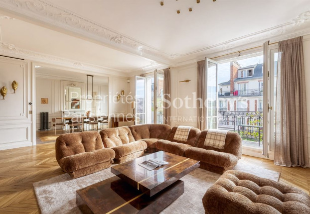 Appartement 6 pièces 208 m² · à Gros Caillou, Paris 7ème · 208 m² · 5 100 000 €