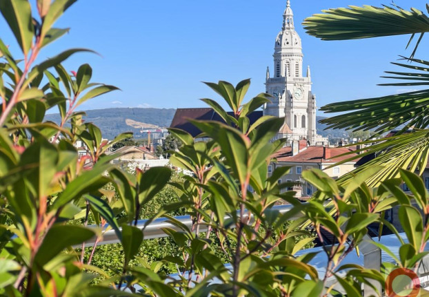 Maison 5 pièces 200 m² · à Bourg-en-Bresse · 200 m² · 595 000 €