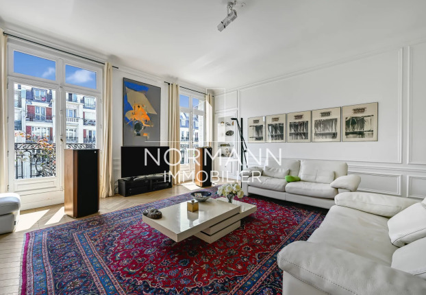 Appartement 7 pièces 250 m² · à Champerret-Berthier, Paris 17ème · 250 m² · 1 999 000 €