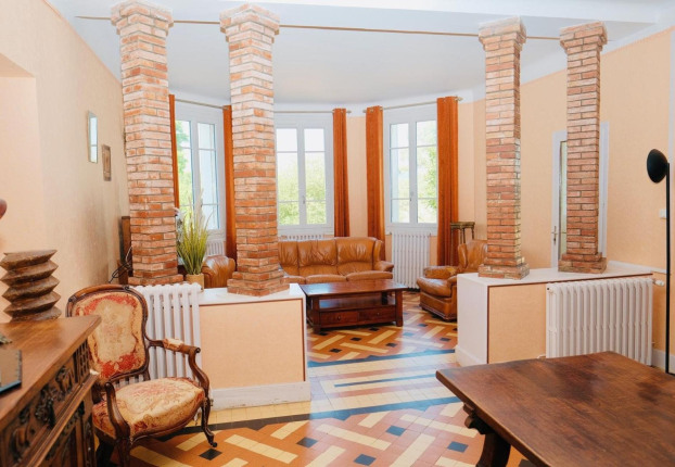 Maison 7 pièces 357 m² · à Bessières · 357 m² · 520 000 €
