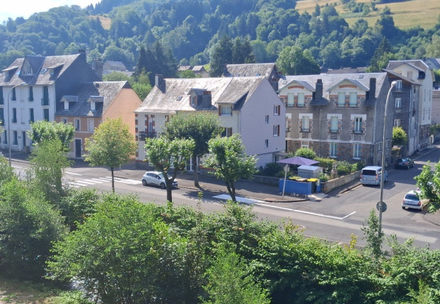 Maison 12 pièces 345 m² · à La Bourboule · 345 m² · 520 000 €