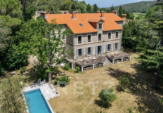 Maison 30 pièces 3000 m² · à Quissac · 3 000 m² · 2 300 000 €